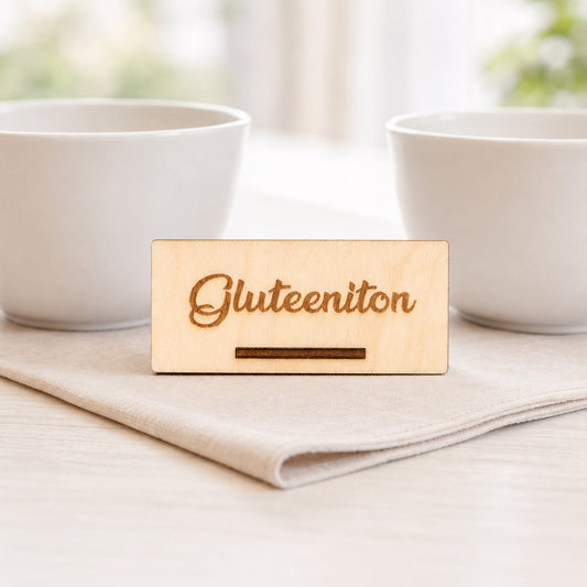 Puinen Gluteeniton-ruokavaliokyltti juhlapöydän tarjoilujen merkitsemiseen